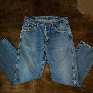 Wrangler Regular Fit Men’s Light Wash Jeans